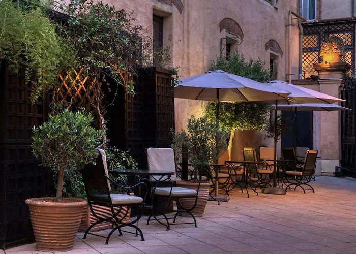 Grand De L'opera - Bw Premier Collection Тулуза