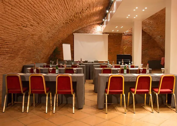 Grand De L'opera - Bw Premier Collection 4* Тулуза