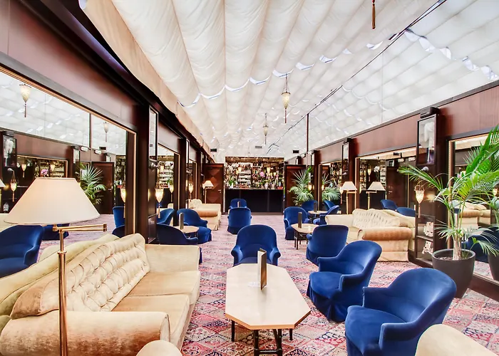 Отель Grand De L'opera - Bw Premier Collection 4*