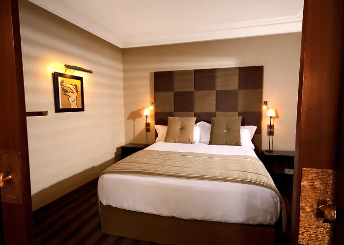 Grand De L'opera - Bw Premier Collection Отель 4*