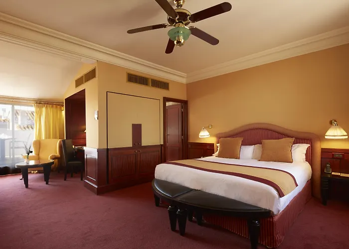 Grand De L'opera - Bw Premier Collection ホテル トゥールーズ